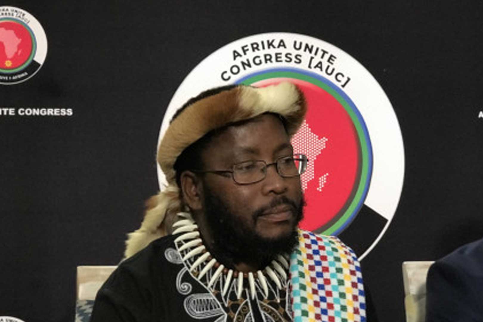 Usejoyine iqembu elisha uVusi Khoza
