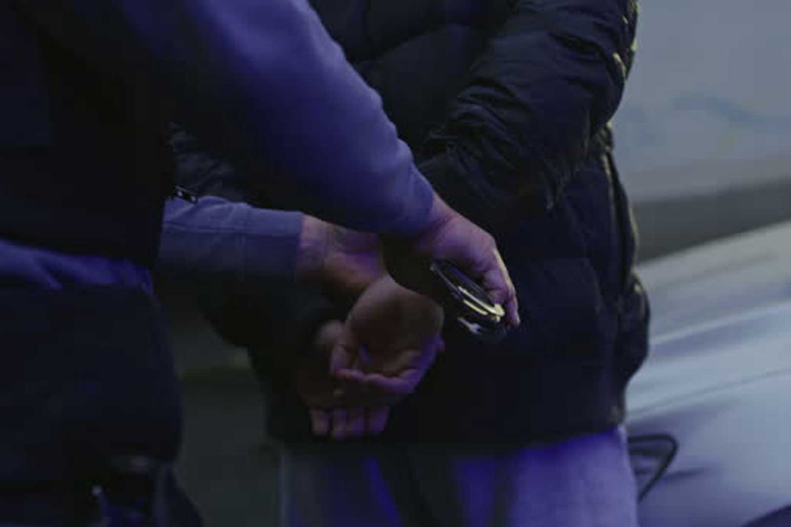 Kuboshwe uthisanhloko wesikole kanye nesisebenzi ngokubulawa kwesikhulu Somnyango Wezemfundo