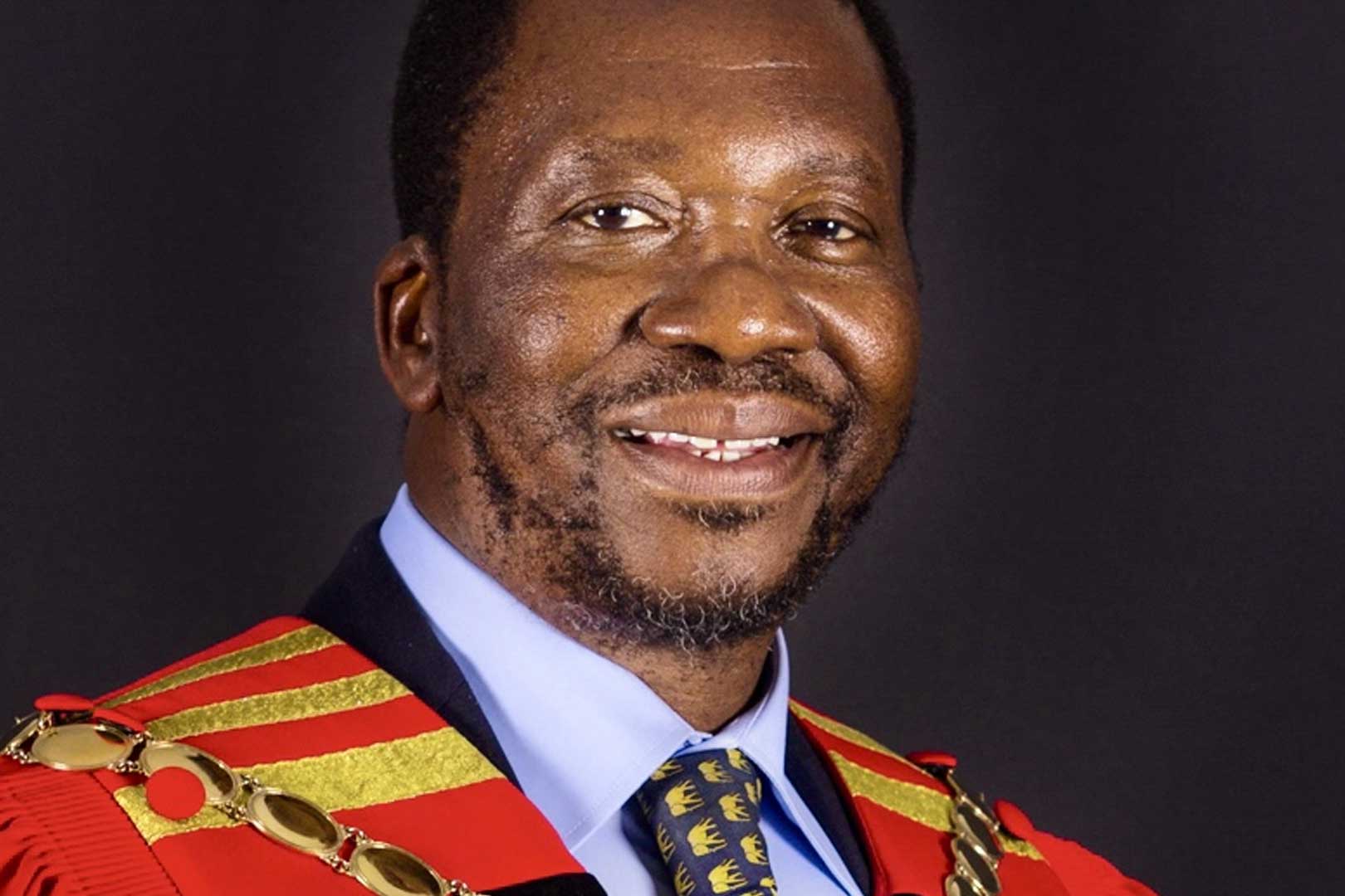 UMeya womkhandlu waseMzinyathi unxusa izakhamuzi zase Ntembisweni ukuthi zivikele izigqalazizinda