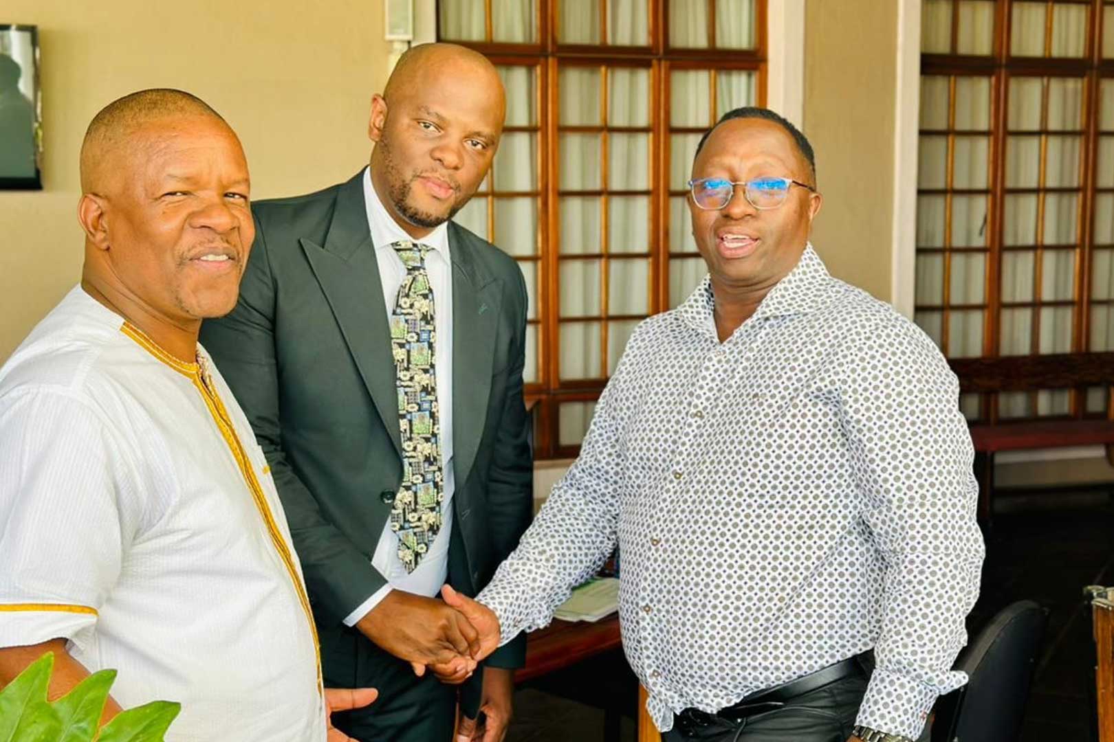 UThukela District lubambe Indaba yokuthengwa kwempahla