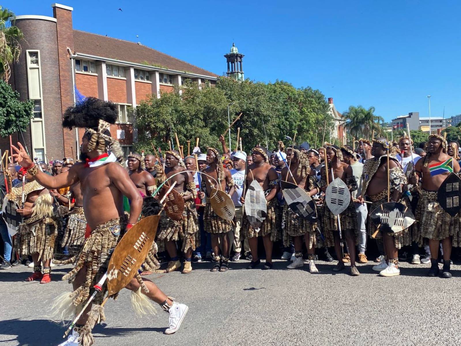 Kukhona ababoshiwe, kwashaqwa nezidakamizwa kugasela abakuleli ePhoyinti